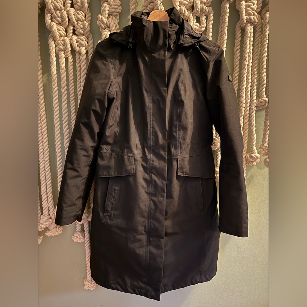 North Face Coat - size M - parka length shell with detachable puffer lining